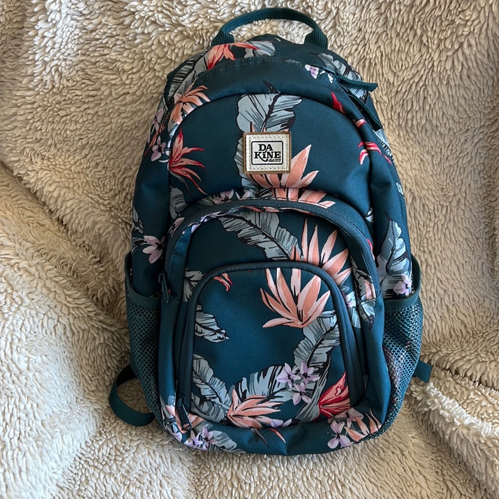 Dakine Day backpack